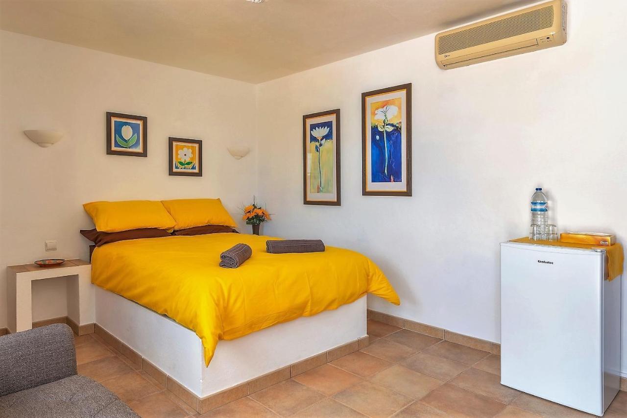 Casa Dos Ninos Bed & Breakfast Sao Bartolomeu de Messines Ngoại thất bức ảnh