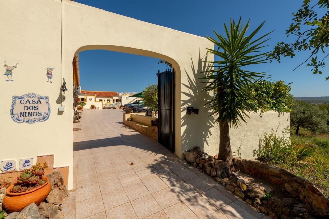 Casa Dos Ninos Bed & Breakfast Sao Bartolomeu de Messines Ngoại thất bức ảnh