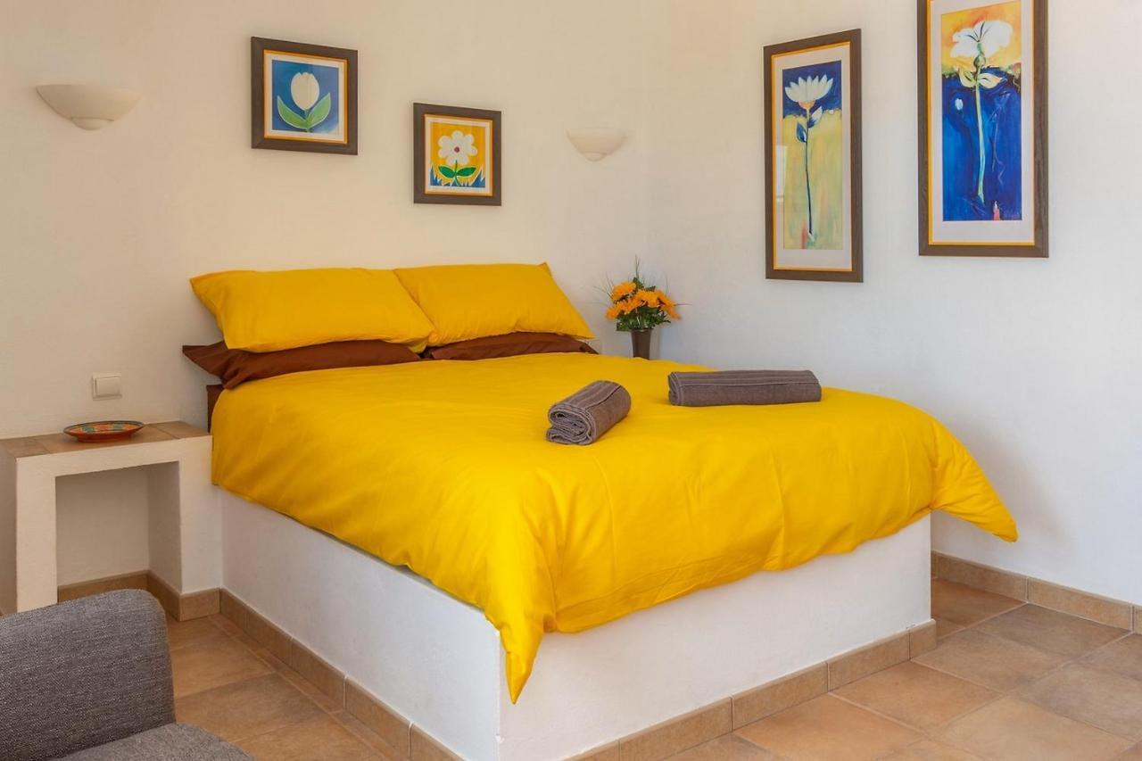 Casa Dos Ninos Bed & Breakfast Sao Bartolomeu de Messines Ngoại thất bức ảnh