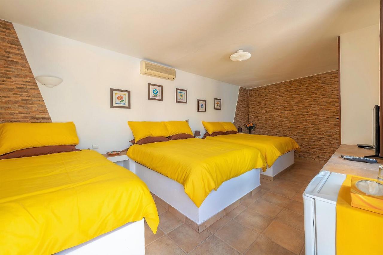 Casa Dos Ninos Bed & Breakfast Sao Bartolomeu de Messines Ngoại thất bức ảnh